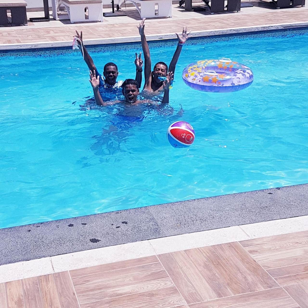 קורוטוגו Crows Nest Resort מראה חיצוני תמונה
